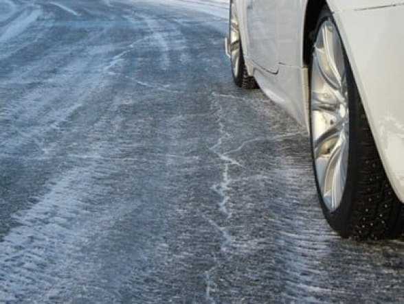 Մ-6 միջպետական նշանակության ավտոճանապարհին տեղ-տեղ մերկասառույց է